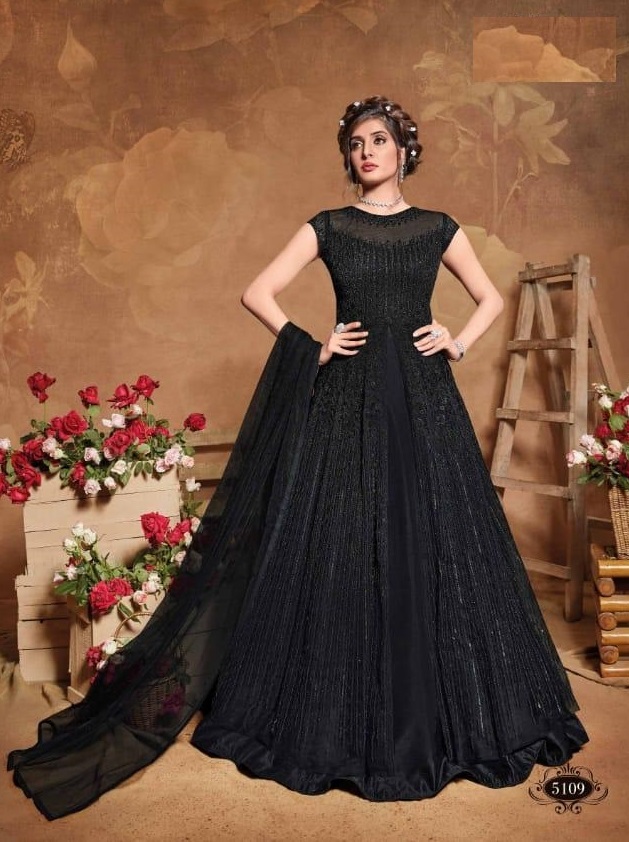 Display more than 154 black gown for wedding best