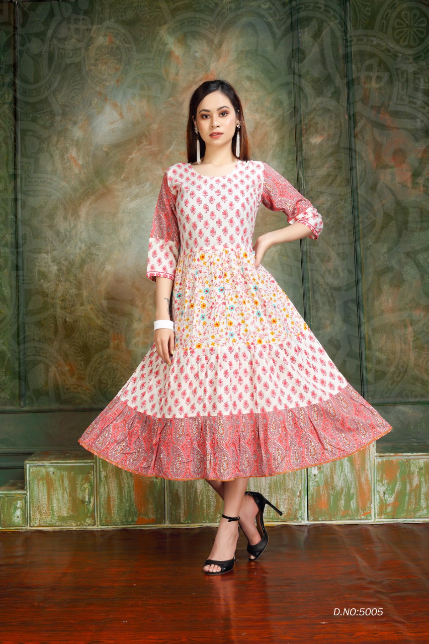 Full Sleeve Stylish Designer And Heavy Party Wear Kurti Palazzo For Girls  at Rs 1699/piece in Surat