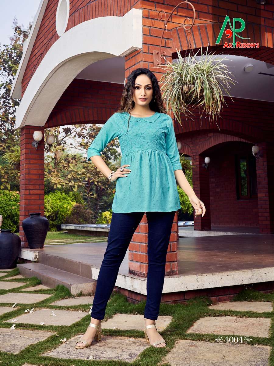 Shrusti short tops by ARTRIDDHS 