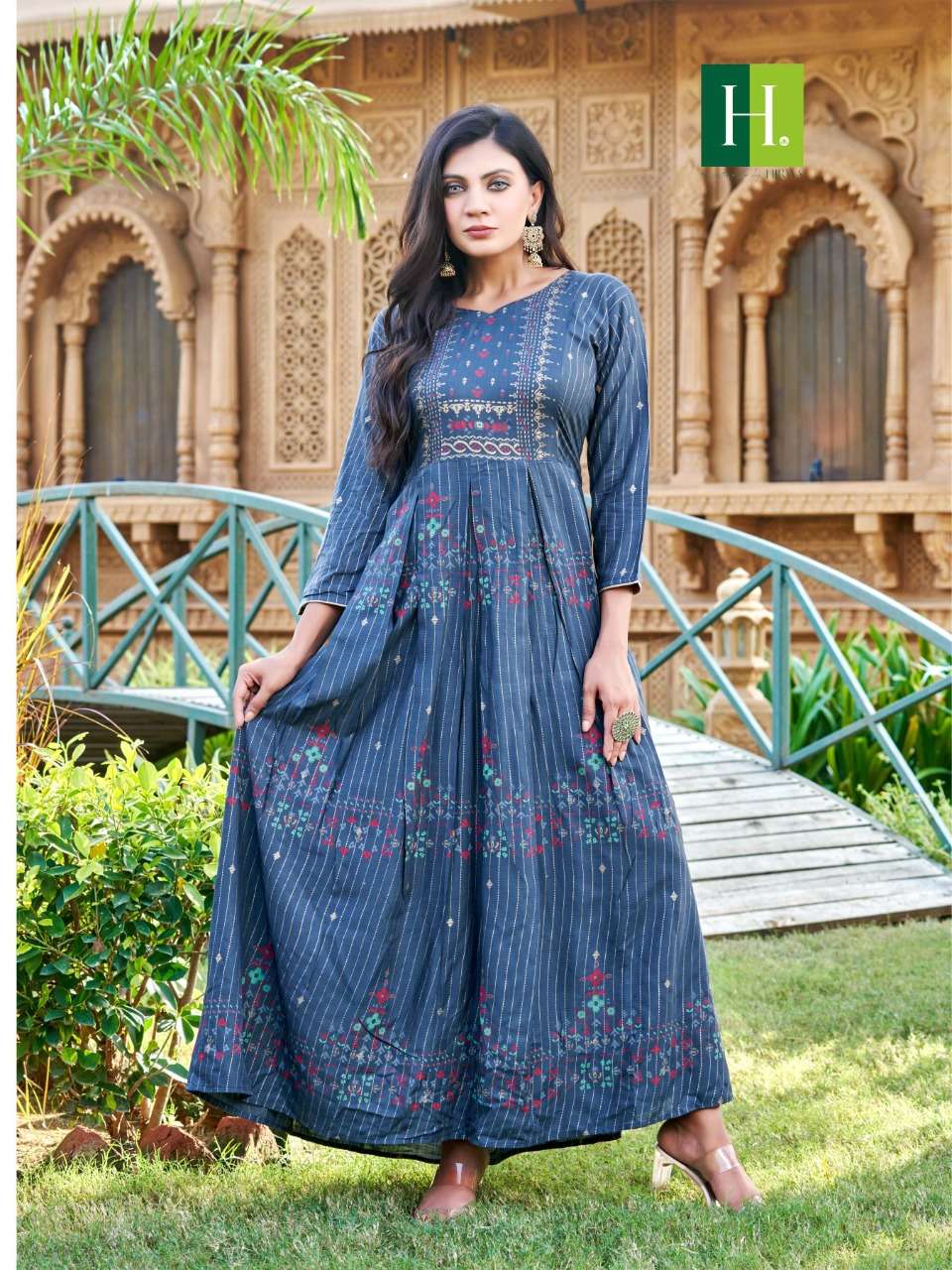 Koodee Sarah Designer Shrug Pattern Chinon Kurti Designs