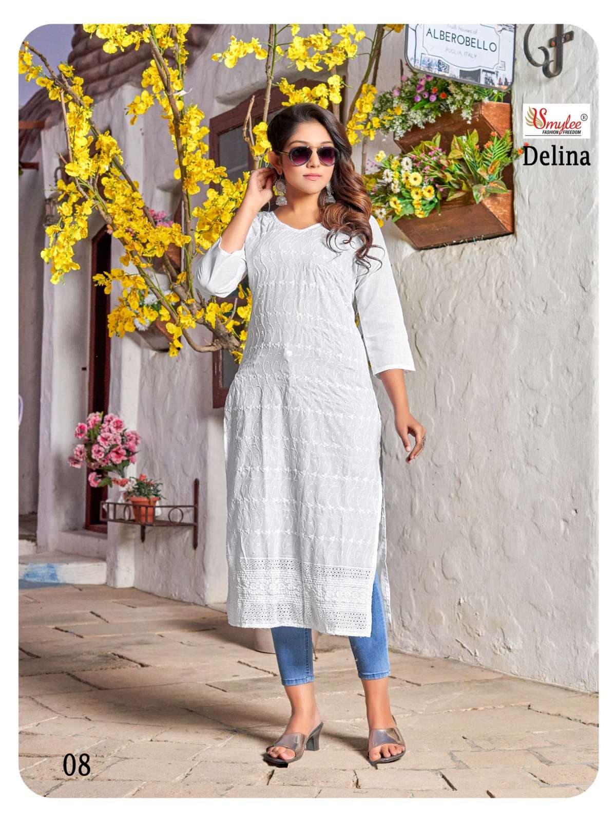 Smylee Delina Chiken Work Kurti Catlogue On Wholesale 