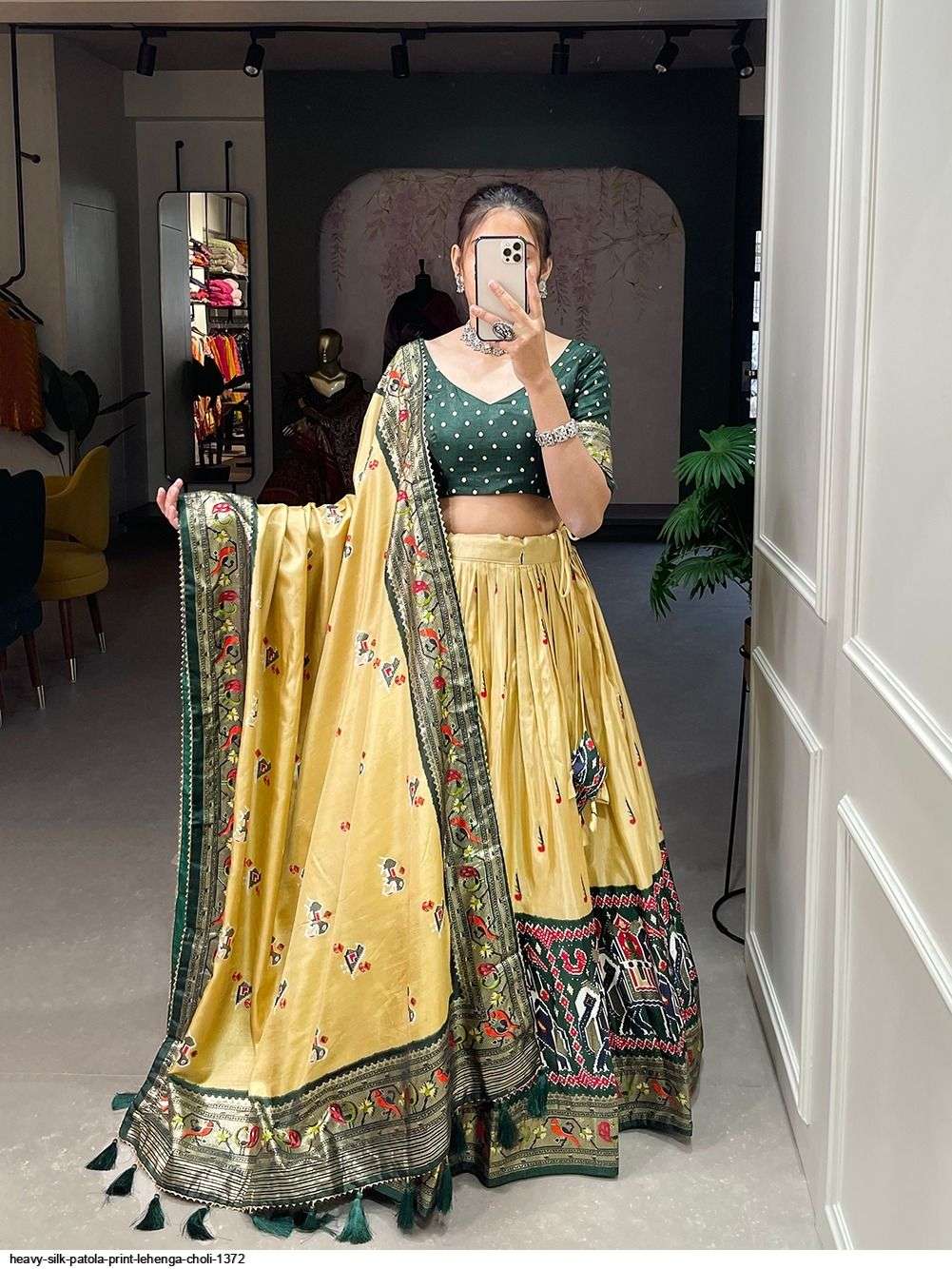 HEAVY SILK PATOLA PRINT YELLOW LEHENGA CHOLI 1372 B