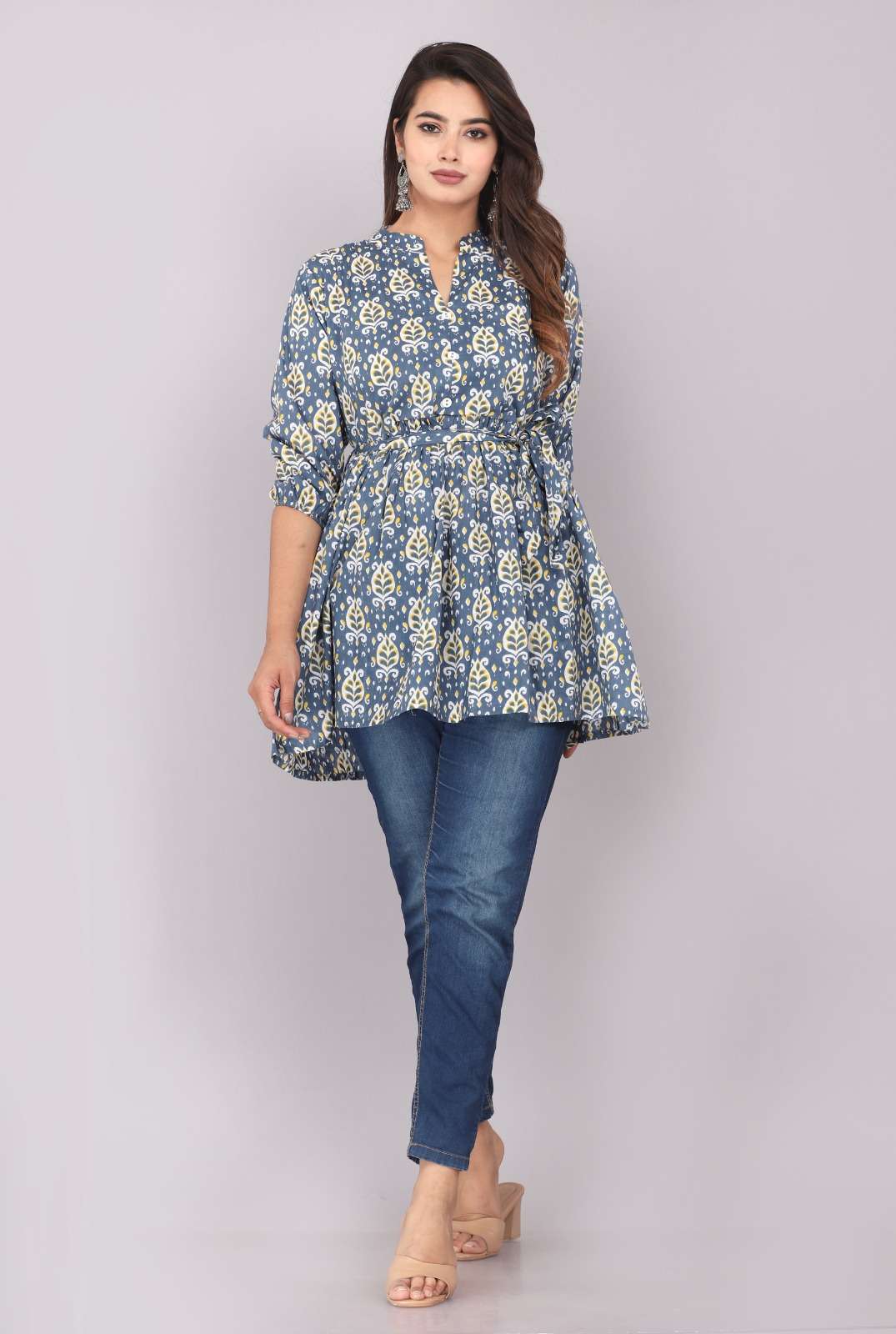 Buy online Blue Cotton Sleeveless Kurti from Kurta Kurtis for Women by  Rangriti for ₹659 at 18% off | 2023 Limeroad.com