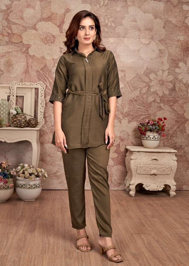 Order #Pearl collection Kurti with Desainer pants ₹1000 on WhatsApp number  +919619659727 or Arti… | Indian designer outfits, Stylish dresses,  Pakistani dress design
