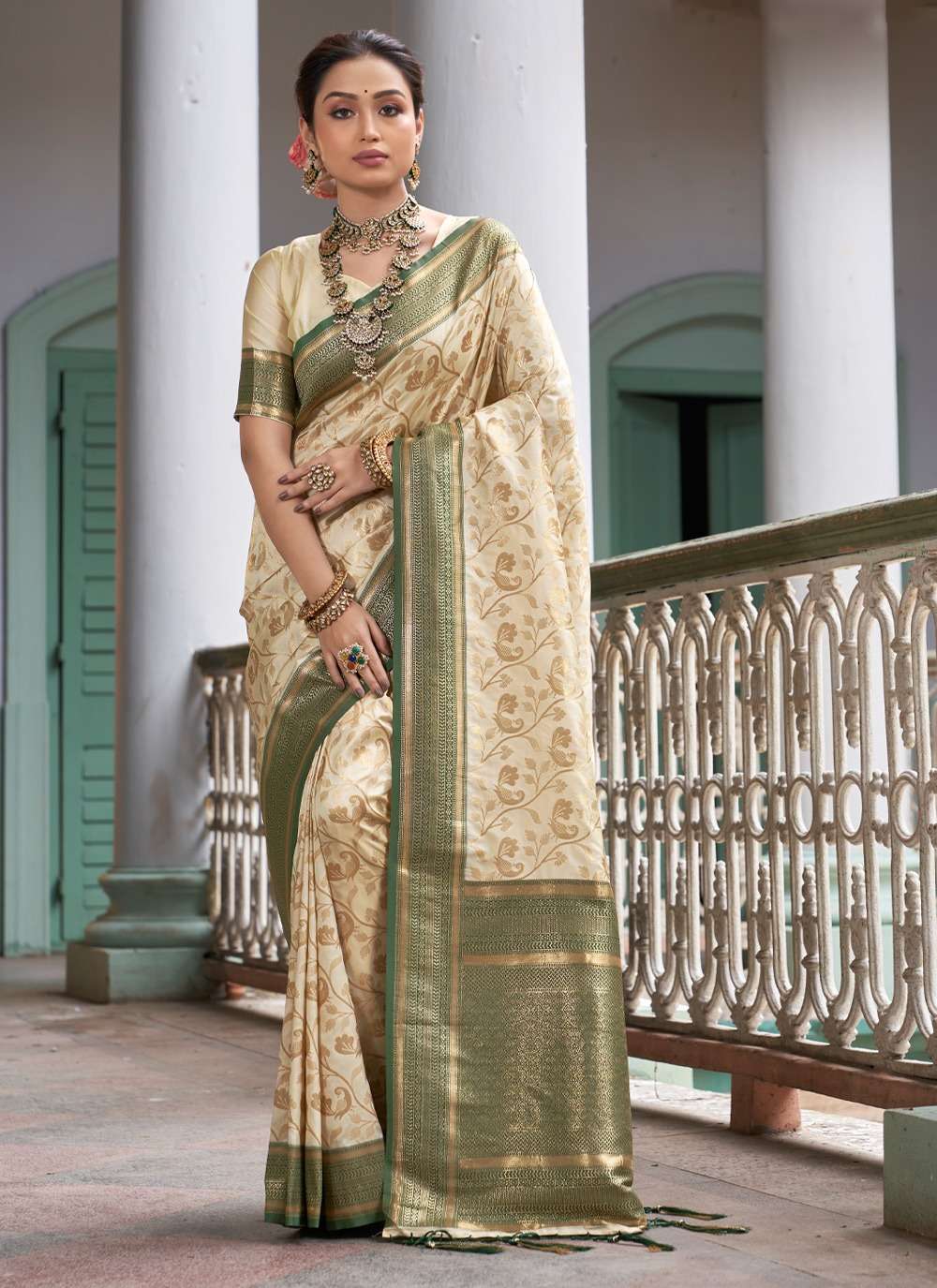 BUNAWAT MAN MOHINI Banarasi Silk Saree Wholesale catalog