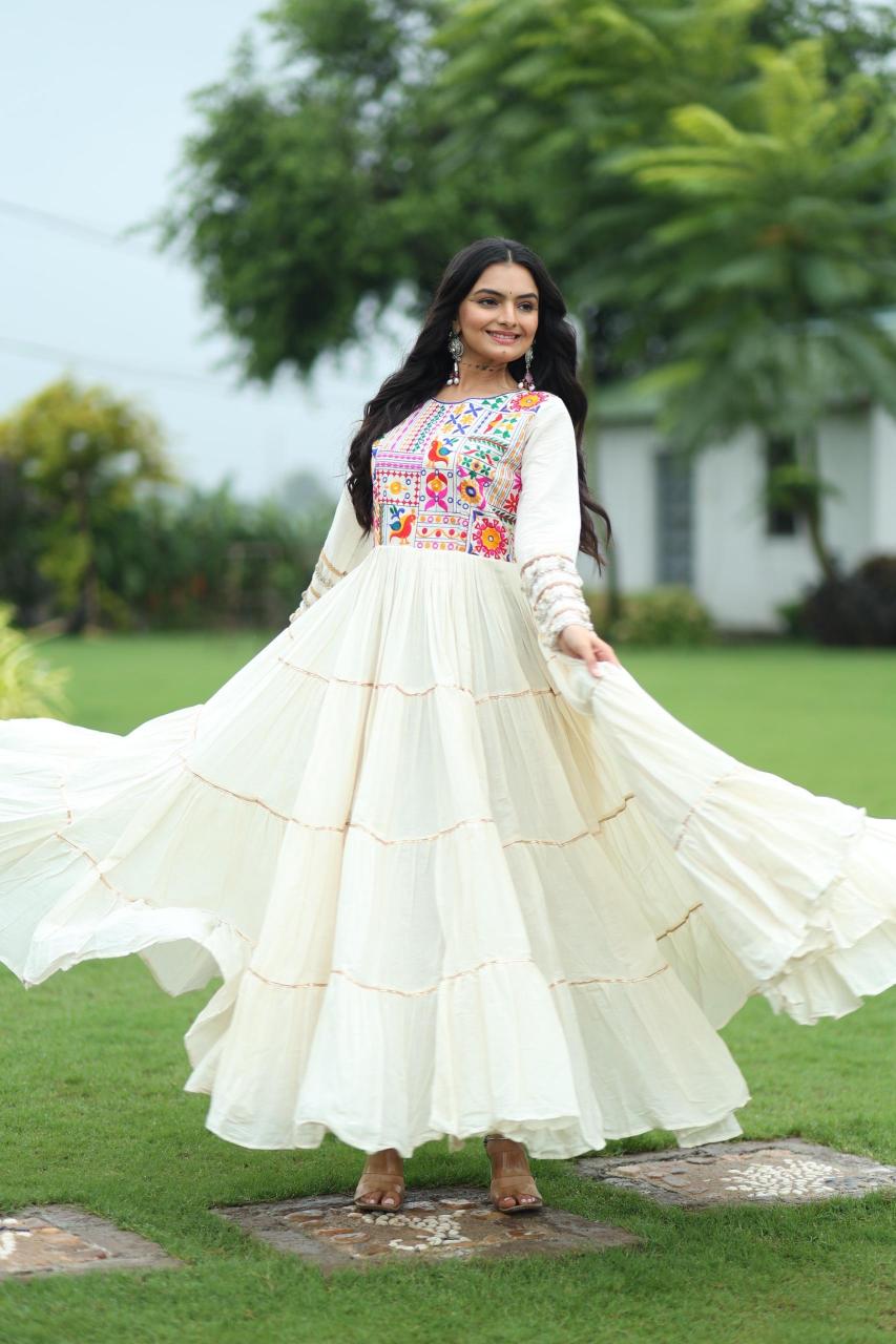 Felocity L 9253 catalog online white color kurti in india