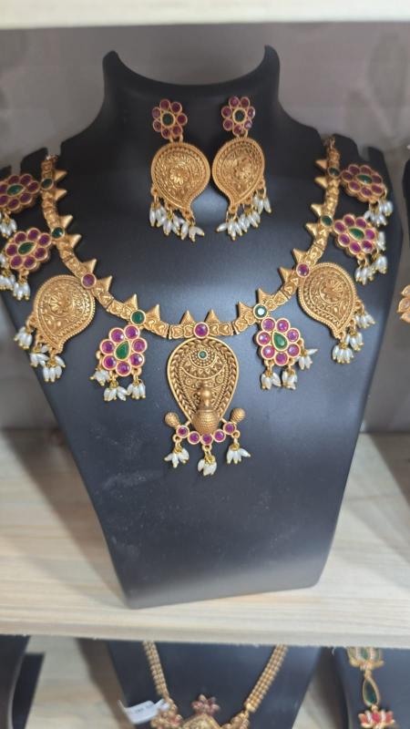 Juri craft Lunches D 448 artificial jewellery wholesalers in mumbai