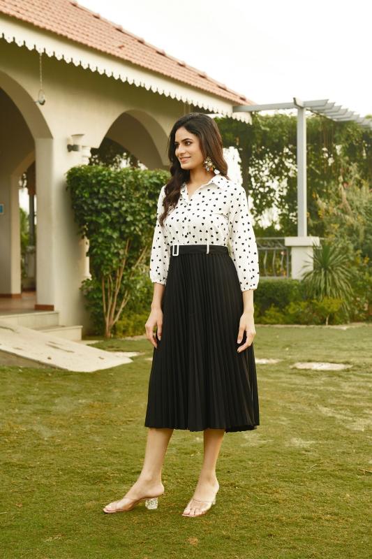 Sabella American crap catalog western dress for women