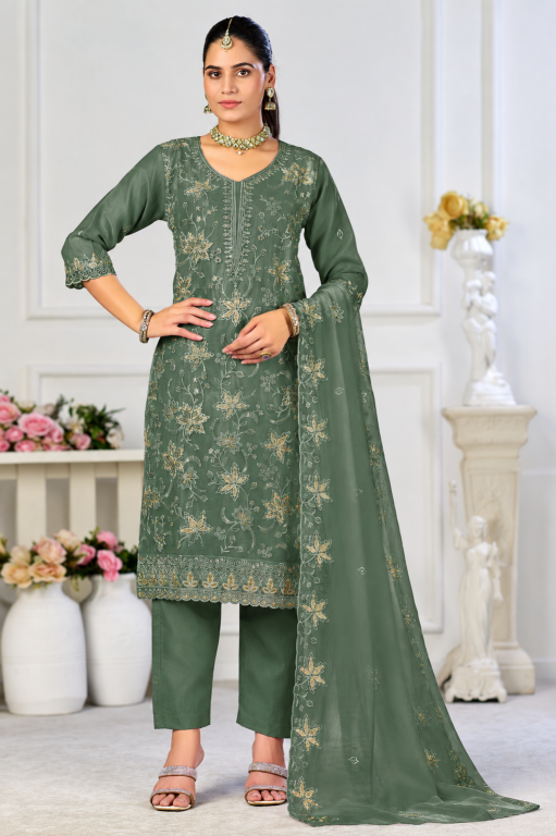 Serine S 824 catalog wholesale pakistani suits in online
