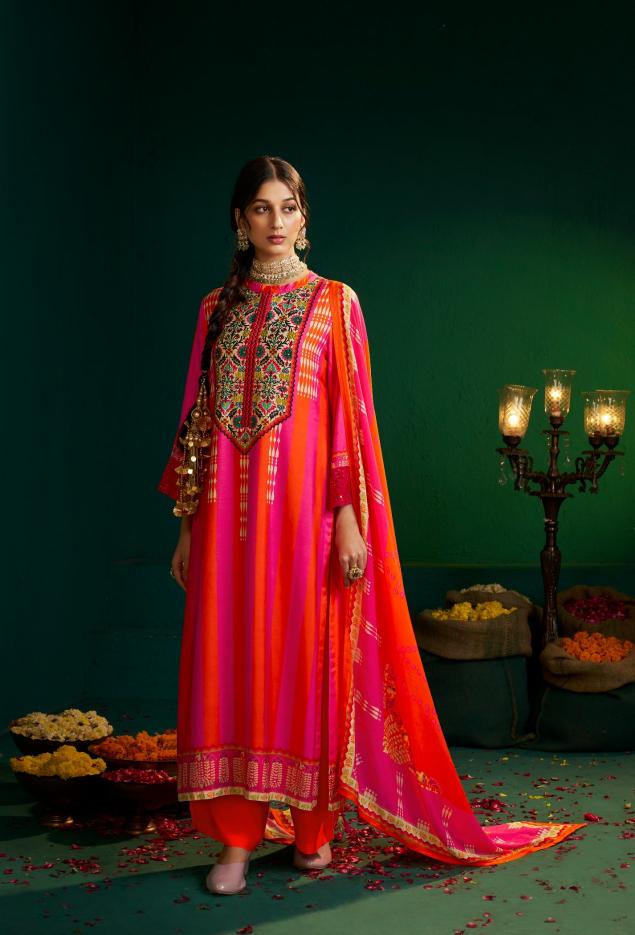 Shiddat Enzo 301 catalog wholesale dealers in salwar kameez surat