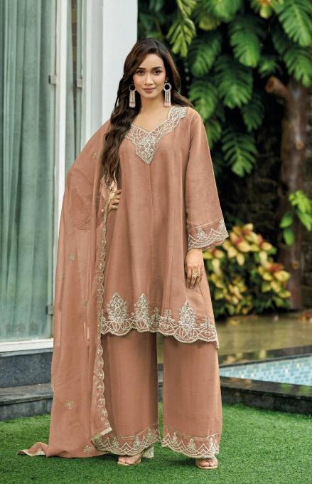 Shree Fabs 2686 catalog wholesale pakistani suits in uae