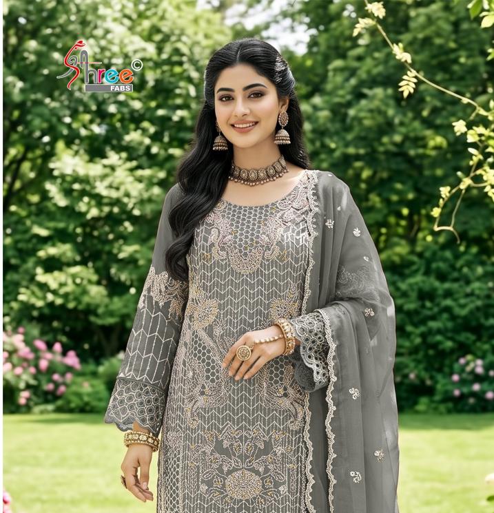 Shree Fabs 5653 catalog pakistani suits wholesalers in chandni chowk