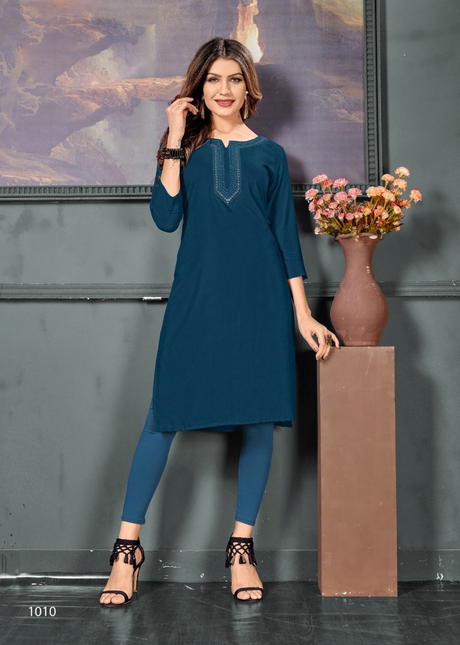 Chakachak Causal Wear Kurti Catalogue