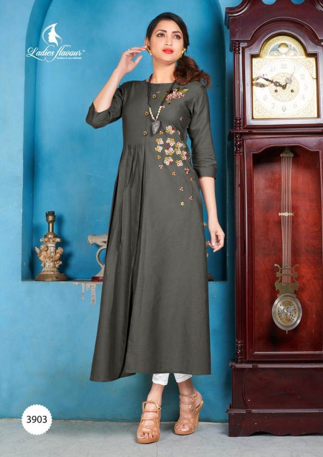 Hallmark Ladies Flavour Causul Wear Kurti Catalogue