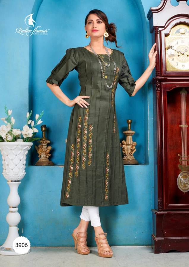 Hallmark Ladies Flavour Causul Wear Kurti Catalogue