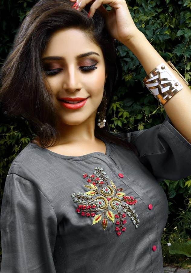 Kurtis  Designer Kurtis for Women Girl Kurtas Online Latest Kurti  Patterns