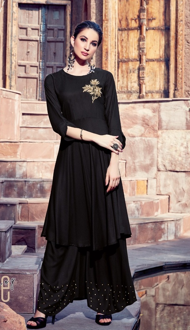 Parra Studio Present Naisaa Beautiful Kurtis With Plazzo Collection.