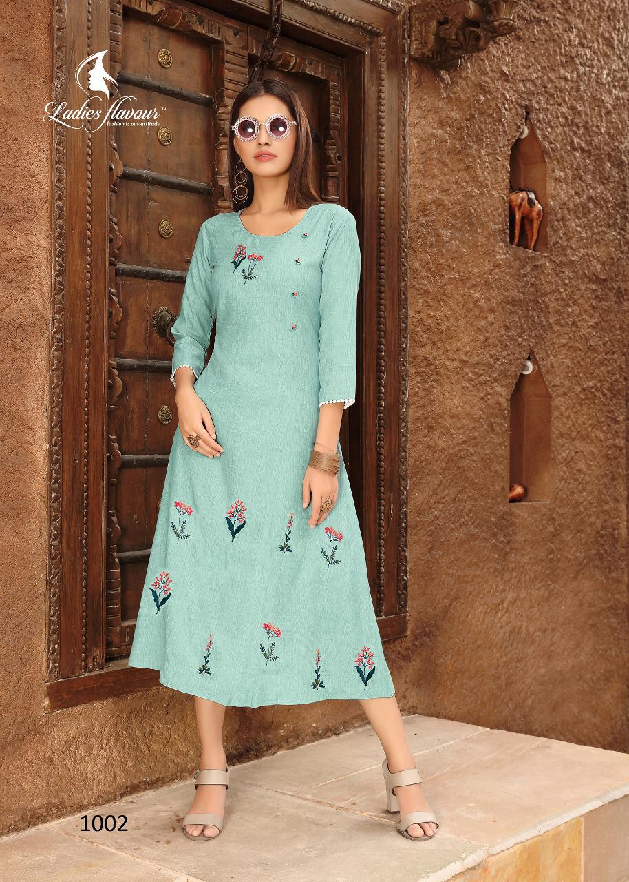 Ladies Flavour Present Gloory Kurtis Catalogue