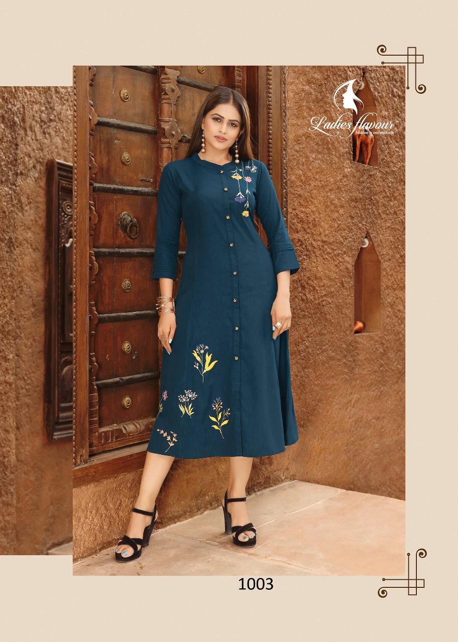 Ladies Flavour Present Gloory Kurtis Catalogue