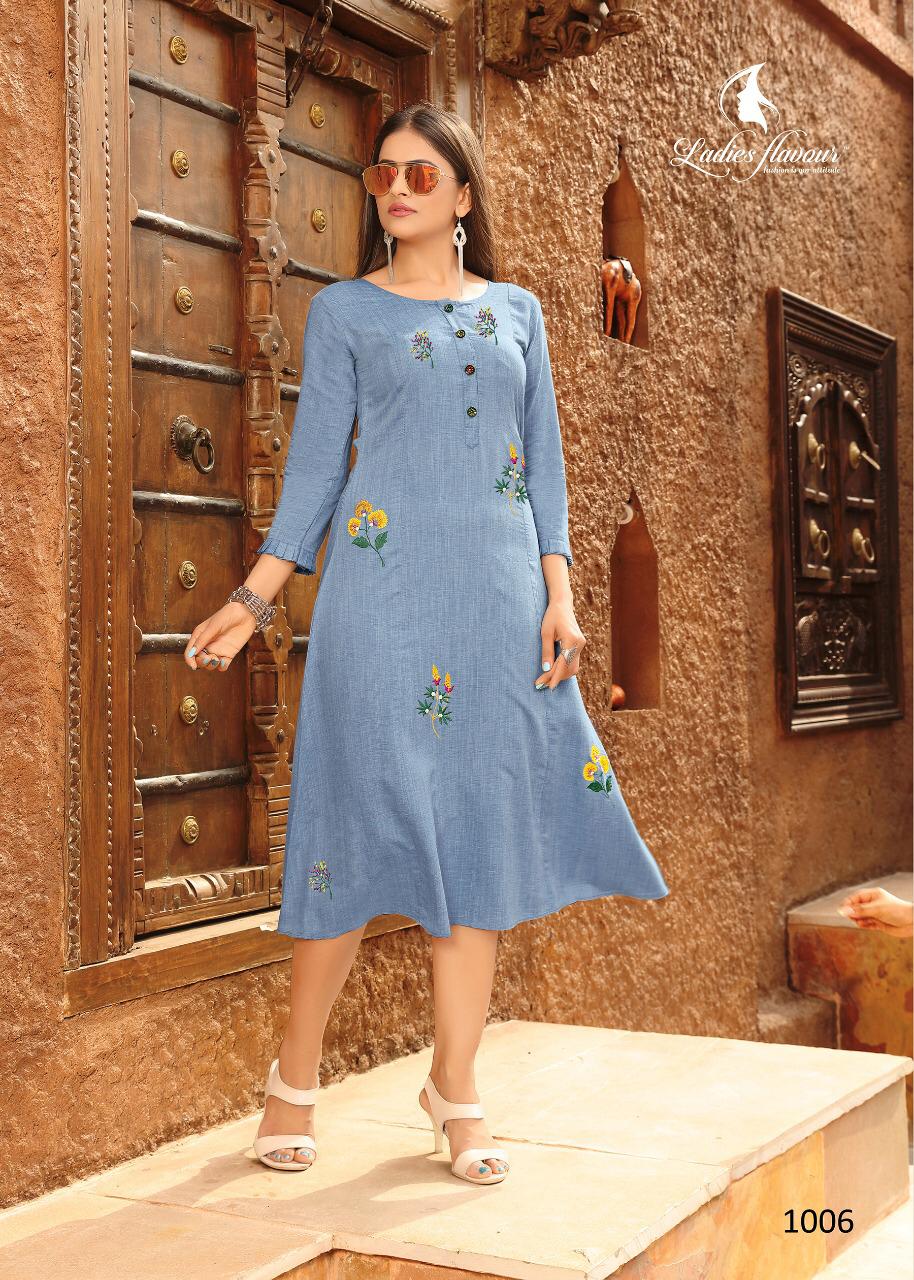 Ladies Flavour Present Gloory Kurtis Catalogue