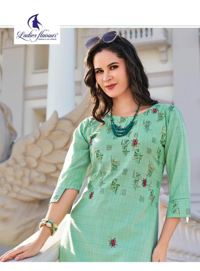 Ladies Flavour Present Erisha Kurti With Palazzo