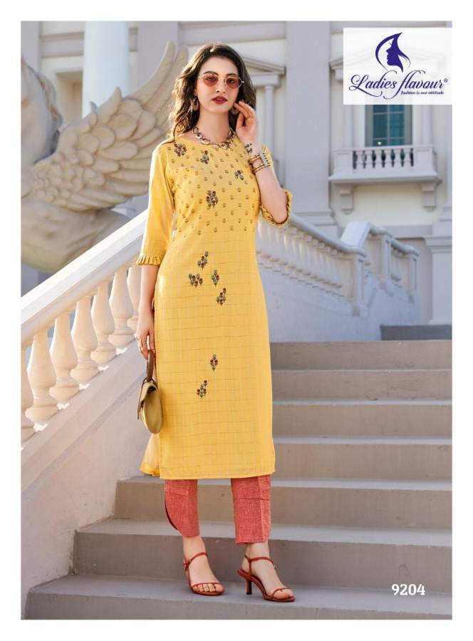 Ladies Flavour Present Erisha Kurti With Palazzo