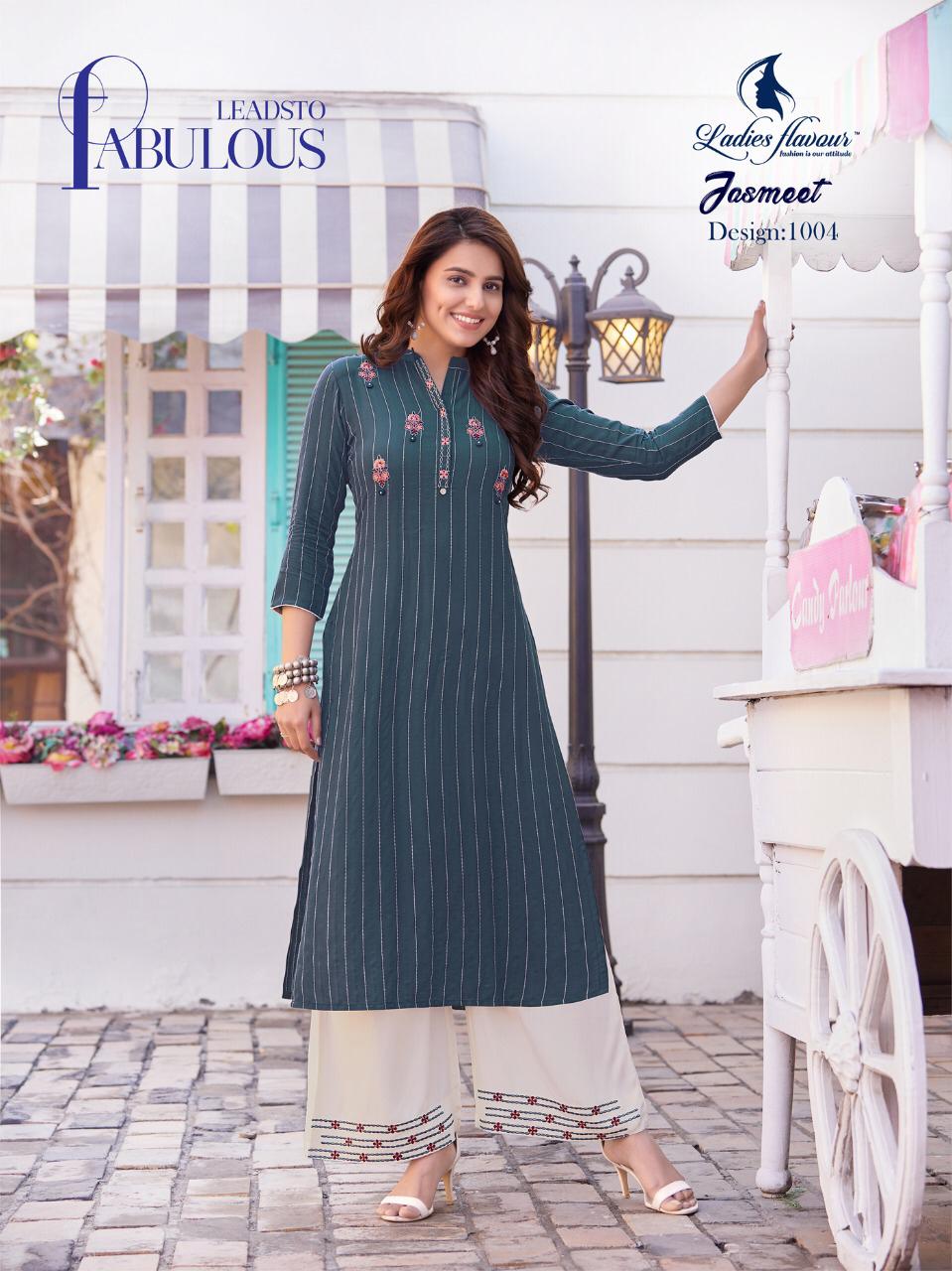 Buy online Women Floral Kurta Kurta With Jacket from Kurta Kurtis for Women  by House Of Rp for ₹899 at 64% off | 2024 Limeroad.com