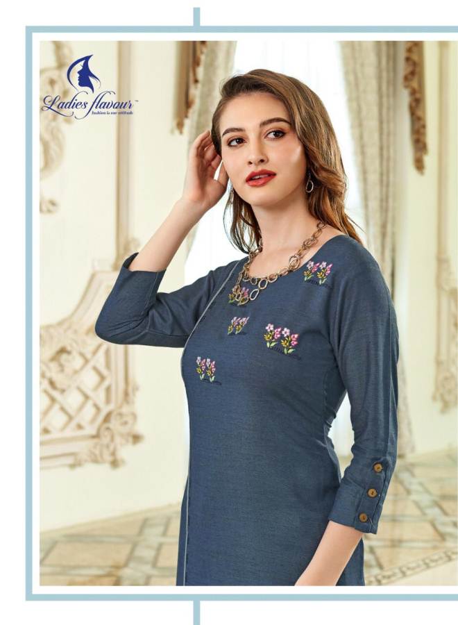 Ladies Flavour Presents Ozarro Collection Of Stylish Kurti With Bottom