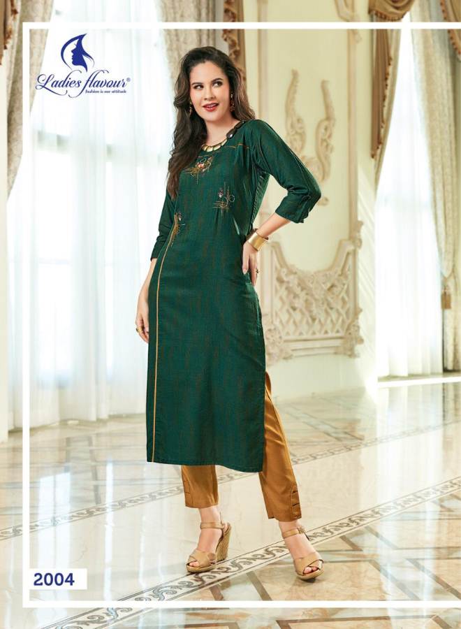 Ladies Flavour Presents Ozarro Collection Of Stylish Kurti With Bottom