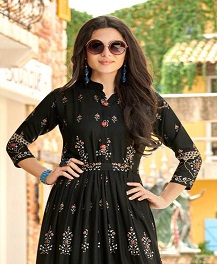 Rangjyot Presents Shruti 206 Collection Of Heavy Rayon Printed Traditional Kurtis