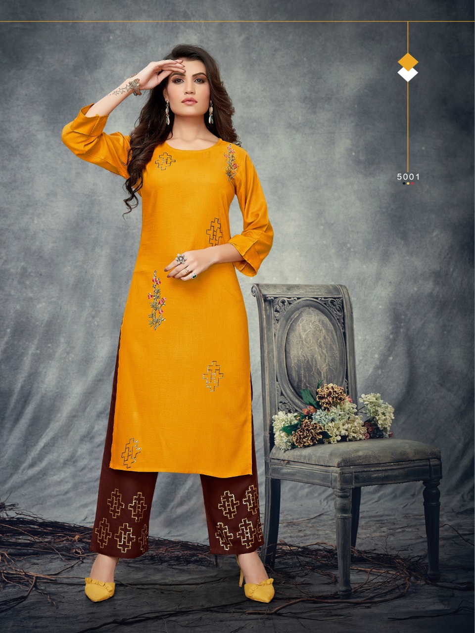 Banwery Present Praise Casual Wear Kurti With Palazzo Collection.