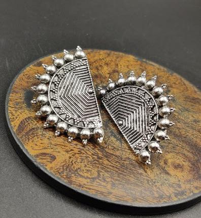 Ij Presents Contemporary Oxidized Silver Base Metal Stud Earrings For Women & Girls, White