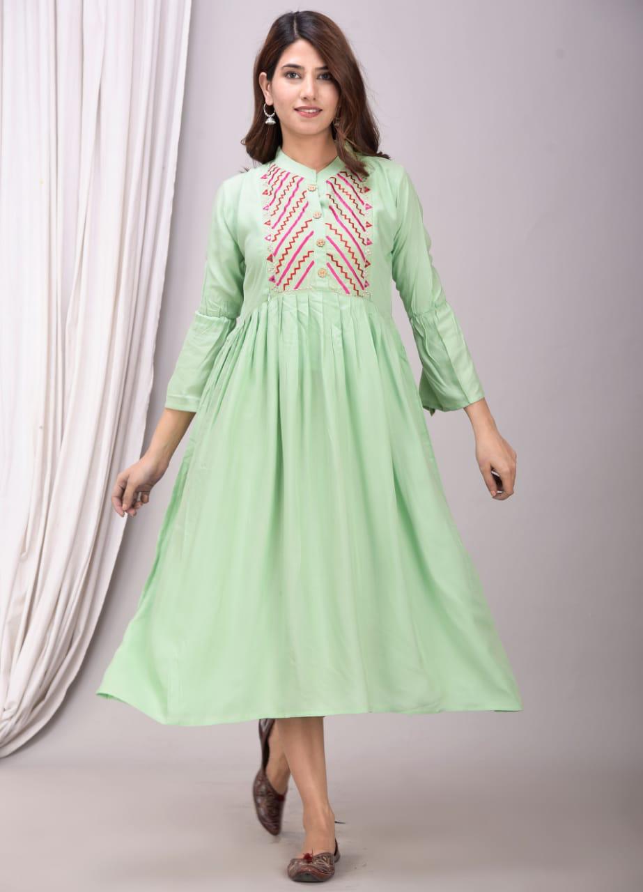 Buy Green Kurtis & Tunics for Women by hangup Online | Ajio.com