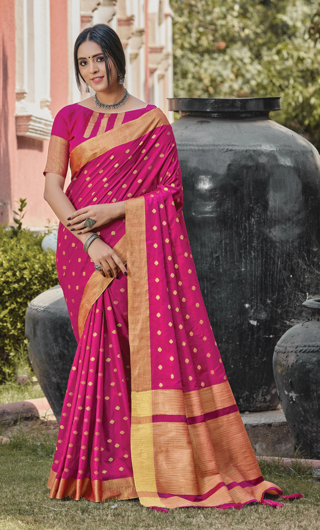 Sangam Presents Tara Sitara Vol-3 Handloom Silk Saree With Zari Weaving
