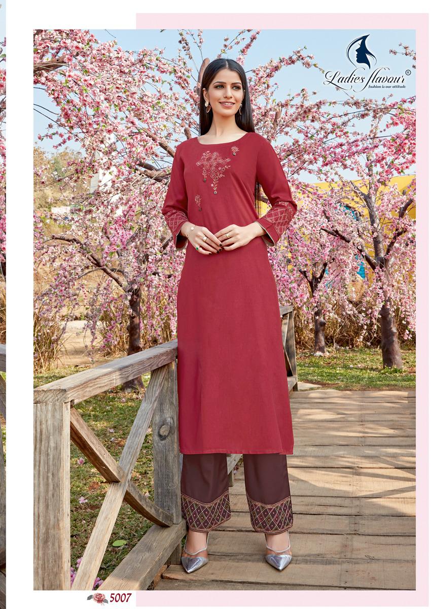 Ladies Flavour Ginni Vol  3 Kurti With Bottom Catalog
