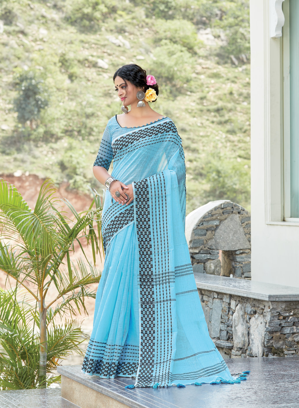 Sangam Rangeen Linen With Thread Work Sarees