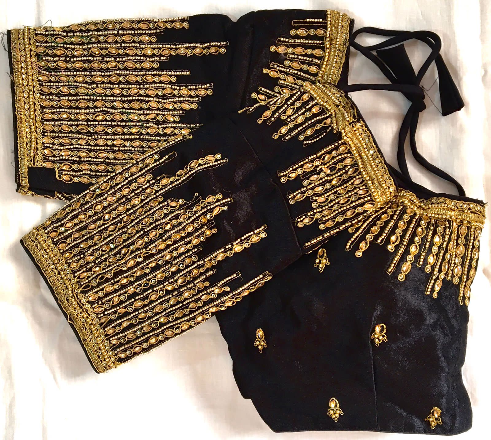 Exclusively Trending Blouse Design Buy Readymade Designer Blouse Collection