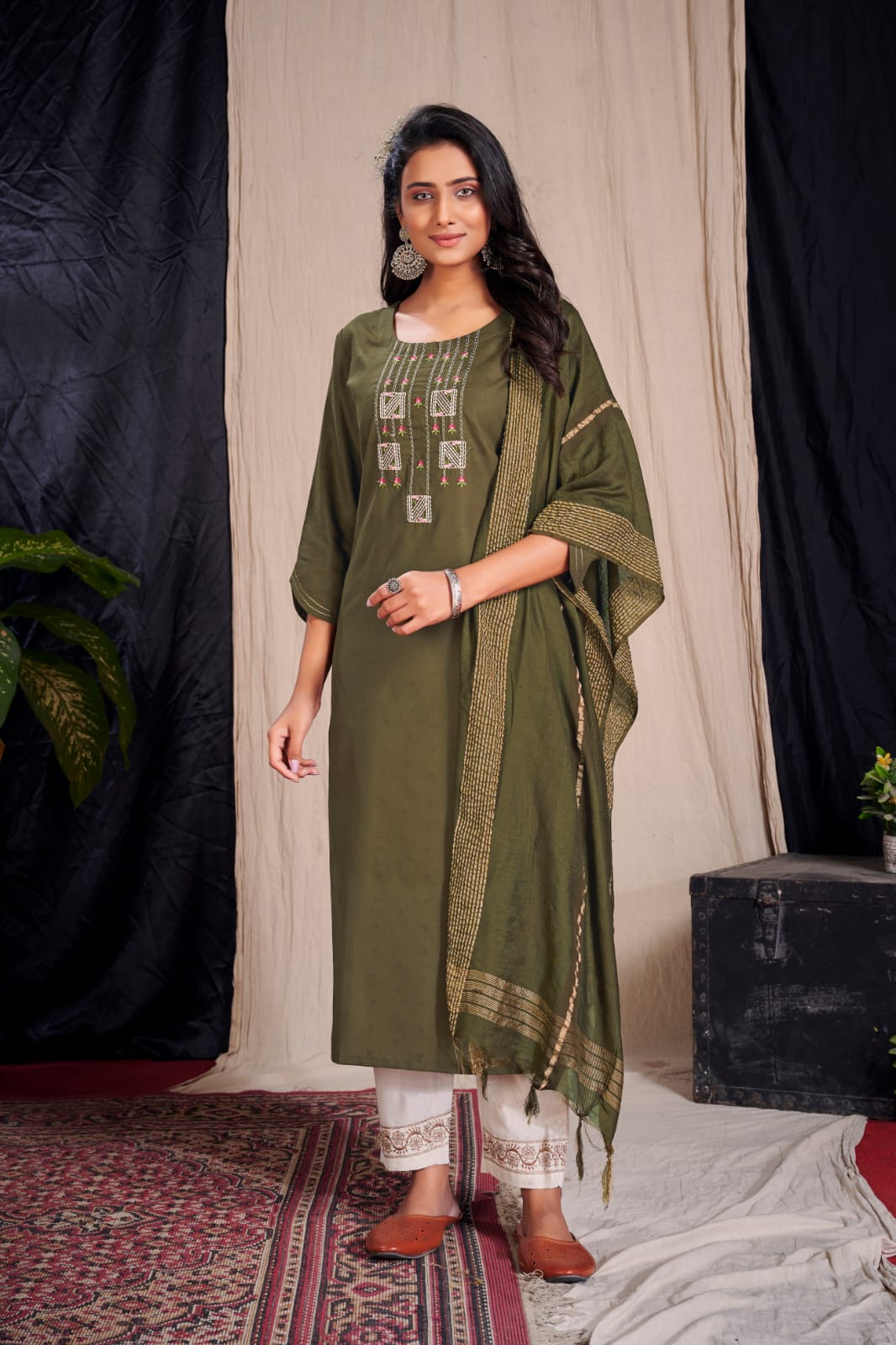 Sukanya Fashion  Royal Couple Vol  9 Fancy Wear Designer Couple Readymade Kurta Kurti Catalog