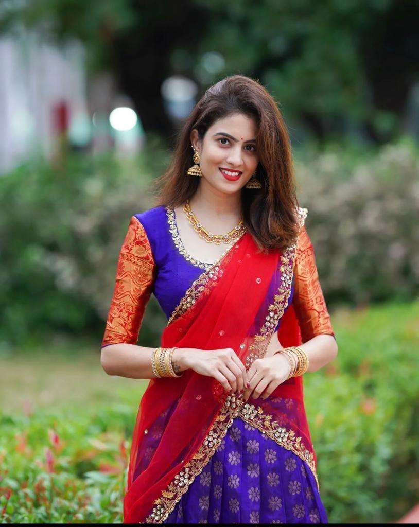 Kanjiveram Silk Zari Lehanga Buy Royal Blue Color Kanjivaram Silk lehenga Choli  collection 