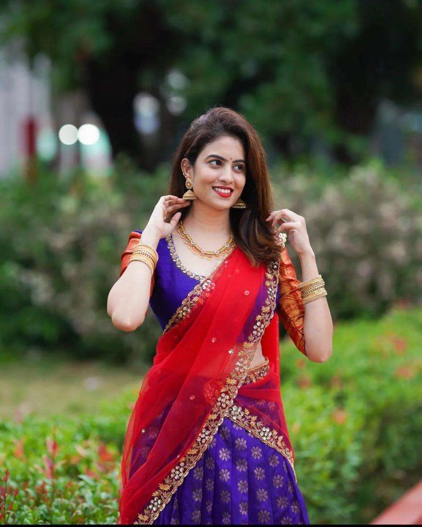 Kanjiveram Silk Zari Lehanga Buy Royal Blue Color Kanjivaram Silk lehenga Choli  collection 