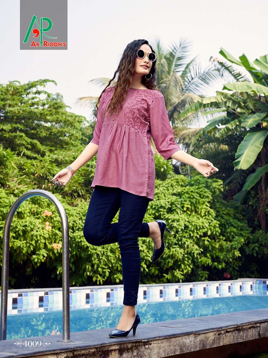 Shrusti short tops by ARTRIDDHS 