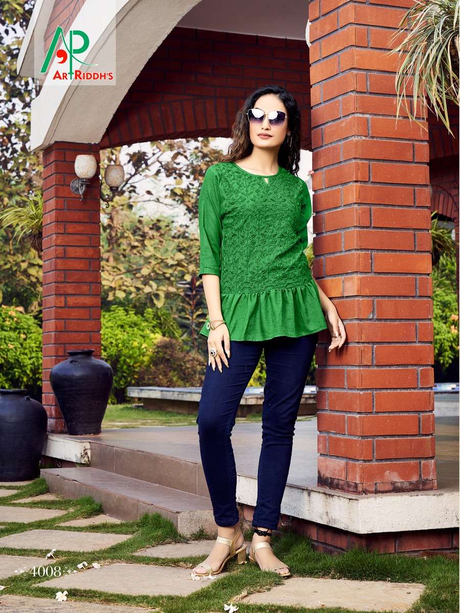 Shrusti short tops by ARTRIDDHS 