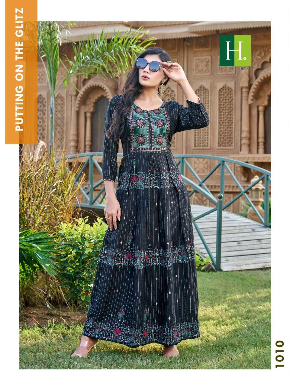  HIRWA Presents Its latest BACK NECK PATTERN STYLE Flare Kurti on  Wholesale