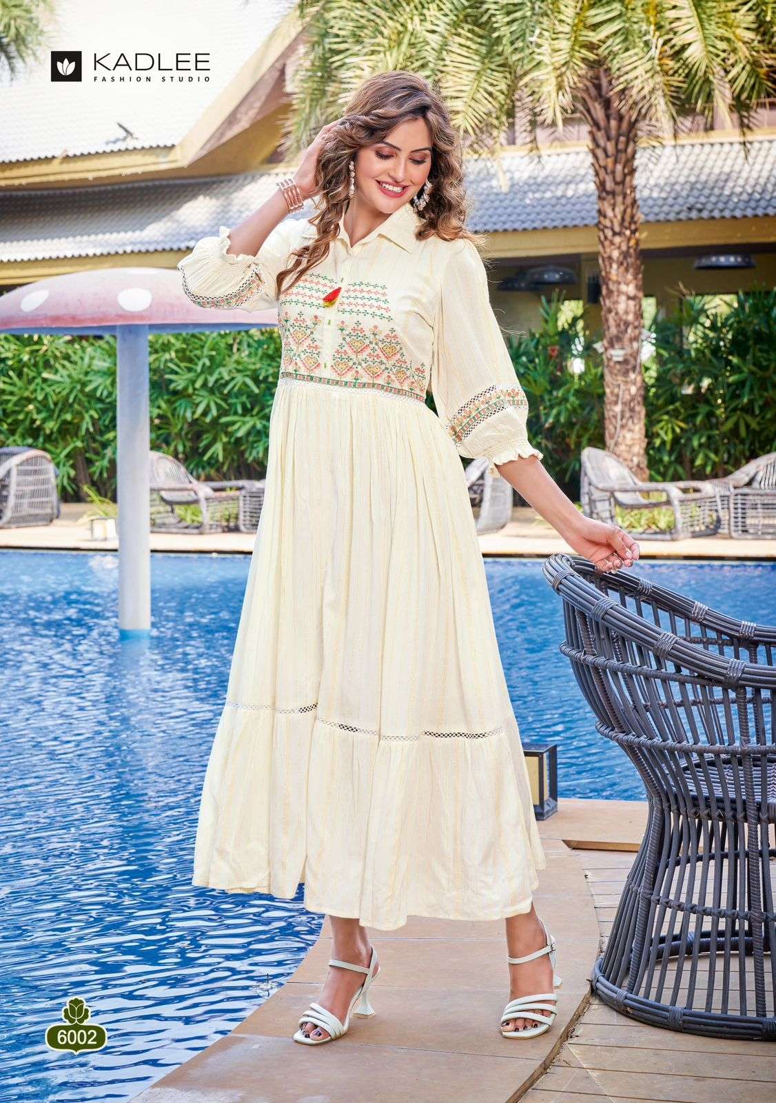 KADLEE PRESENT JENNIFER  STYLISH KURTI ON VISCOSE RAYON 