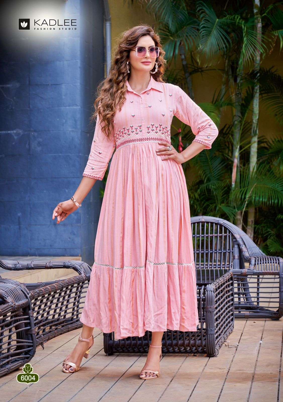 KADLEE PRESENT JENNIFER  STYLISH KURTI ON VISCOSE RAYON 