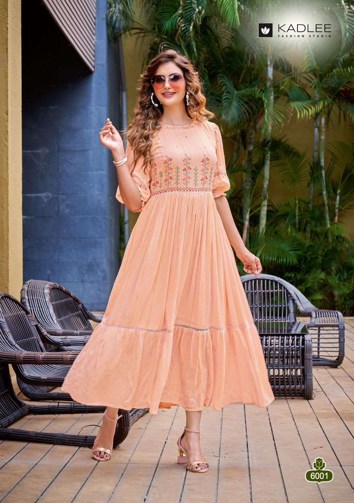 KADLEE PRESENT JENNIFER  STYLISH KURTI ON VISCOSE RAYON 
