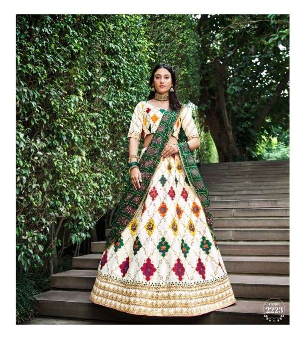Kf Present Bridesmaid VOL 26 New Exclusive Designer Lehenga And Blouse Fabric Is Silver On Wholesale