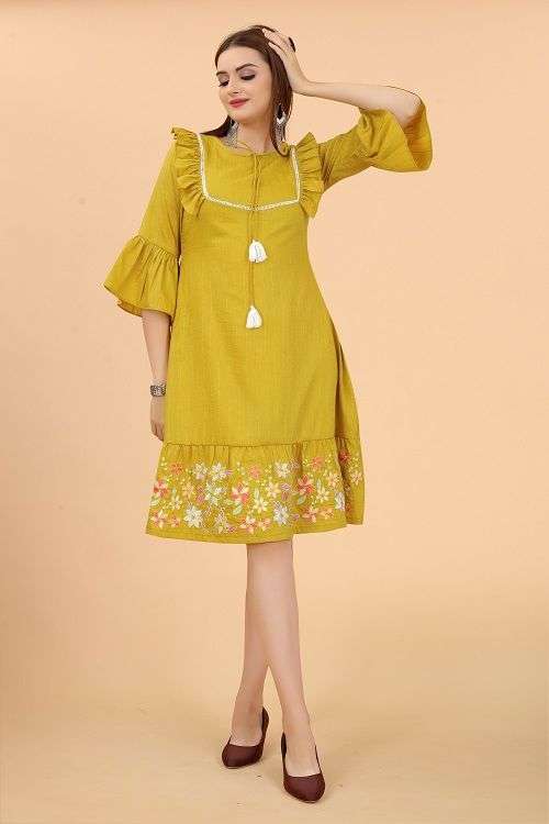 Growish Mysie 1005 Fancy Designer Short Kurti Collection On Wholesale