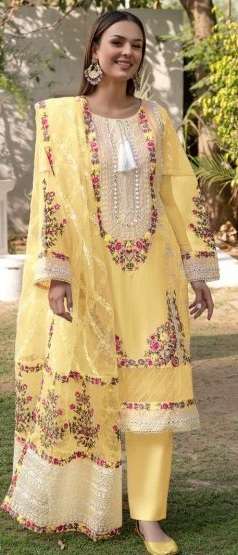 Zaha Zainab Chottani 10057 Designer Pakistani Suit On Wholesale