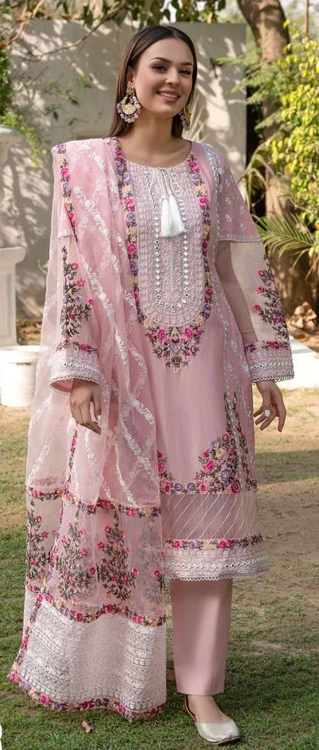 Zaha Zainab Chottani 10057 Designer Pakistani Suit On Wholesale
